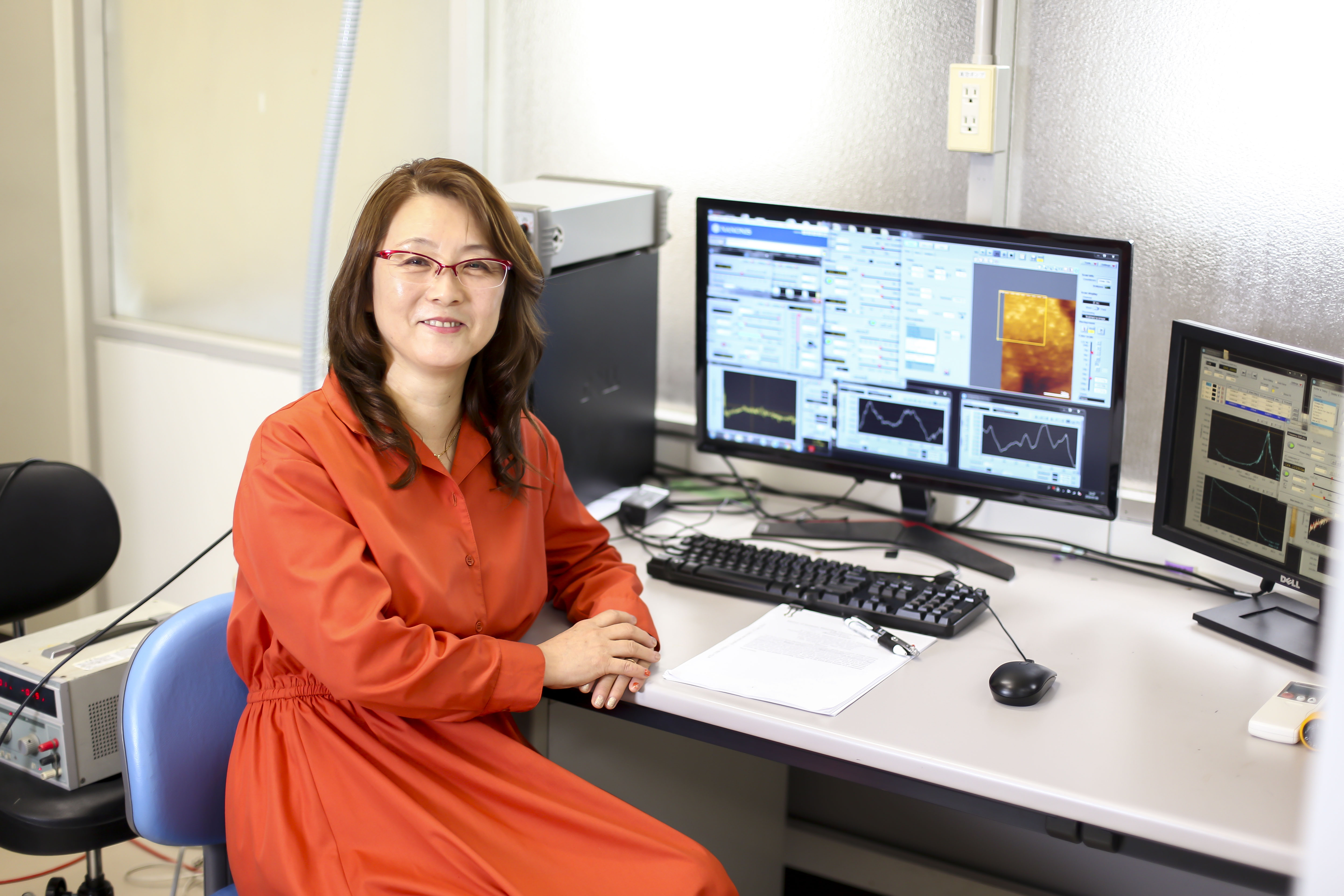 Dr. Yanjun Li, Associate Professor, Department of Applied Physics, Graduate School of Engineering