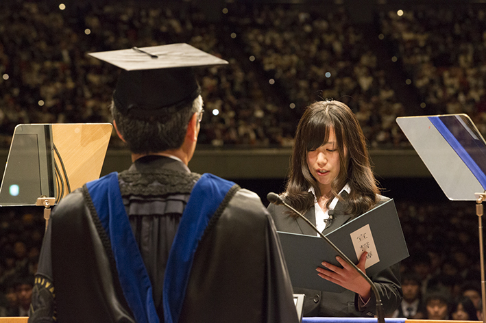 学部・大学院入学式を挙行しました