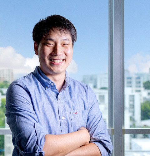 Dr. Kelvin Chen