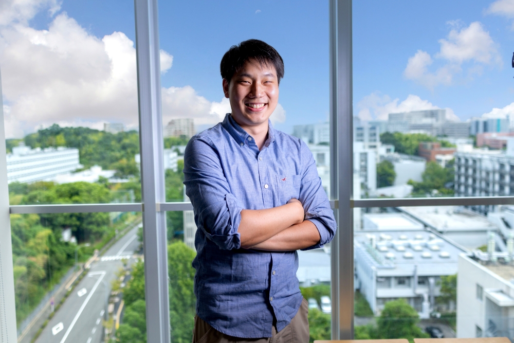 Dr. Kelvin Y. Chen, Associate Professor, Immunology Frontier Research Center (IFReC)