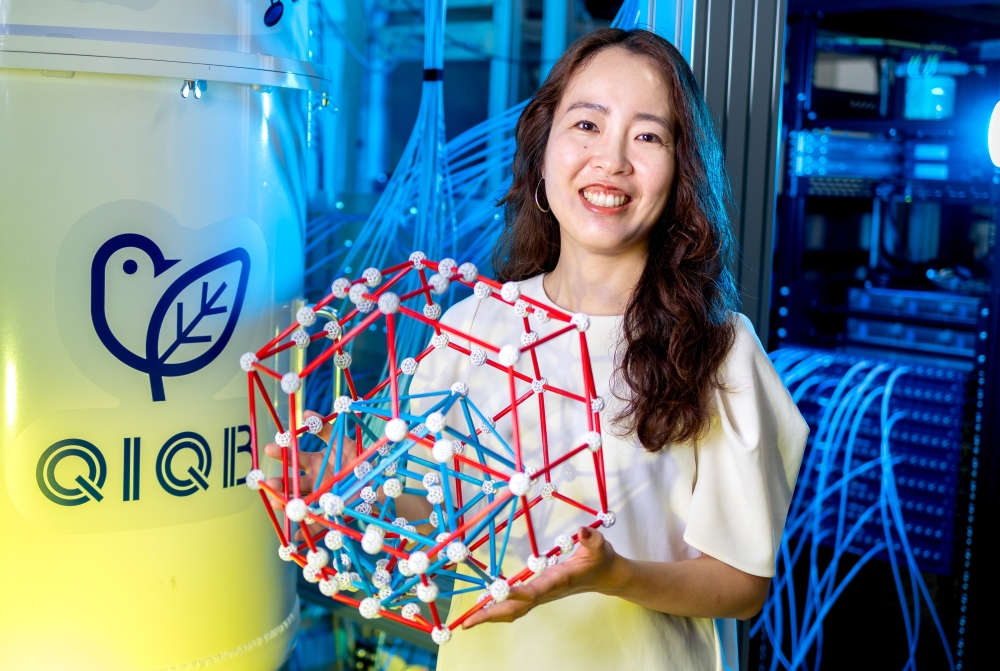 Dr. Nayuta Takemori, Associate Professor, Graduate School of Sciences