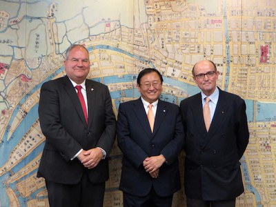 Nakanoshima Center visit