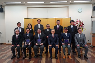 The title of Osaka University Distinguished Professor granted to four professors