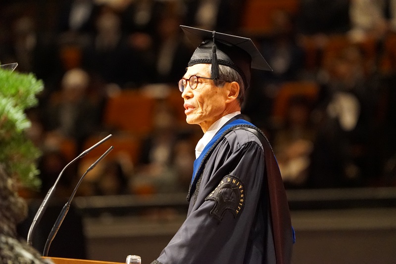 Welcome to Osaka University! 2023-24 Spring Entrance Ceremony held