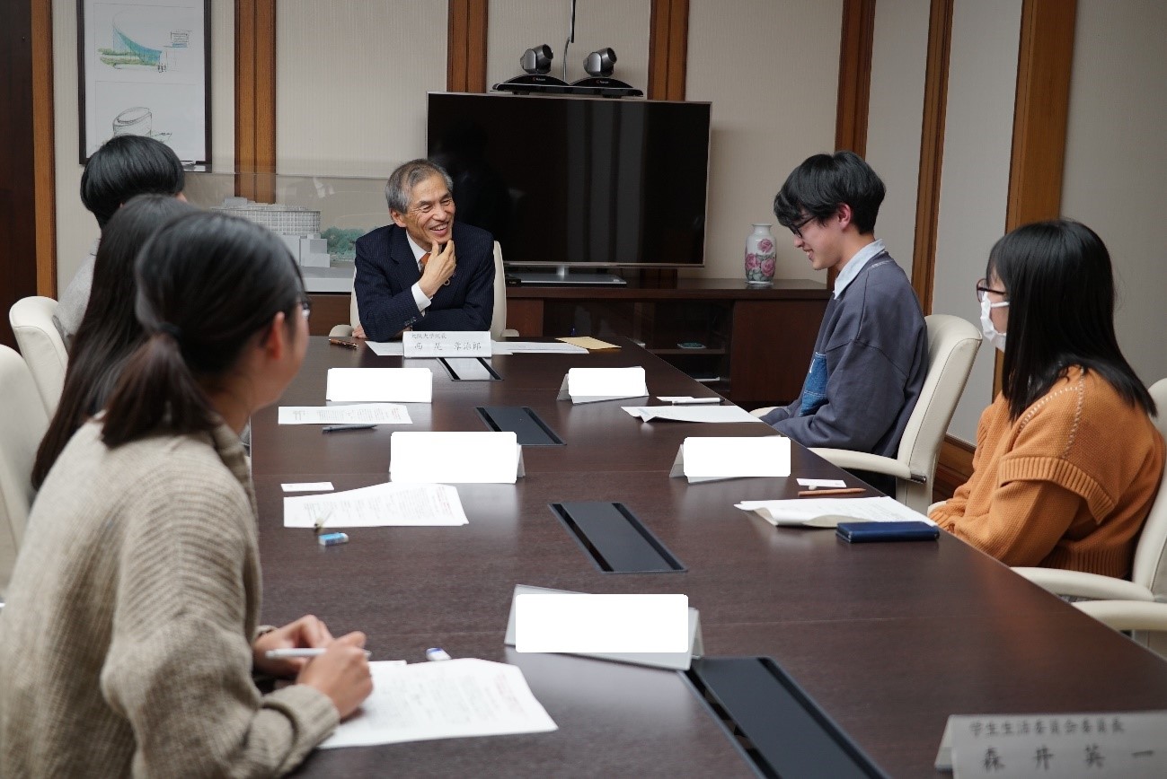 Talk with the President #5 held (AY2023)