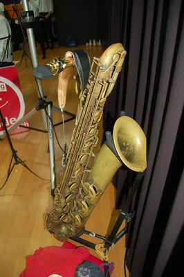 古いサックス.jpg