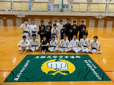 05 空手2020年度交流戦集合写真（現役のみ）.jpg