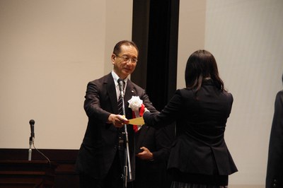 表彰の様子（平成27年度）