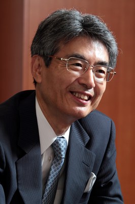 平野総長の写真