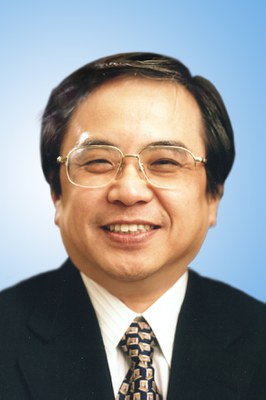 三成理事・副学長