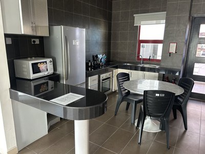 ★シェアルームの共同キッチン.jfif