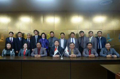 マナド国立大学