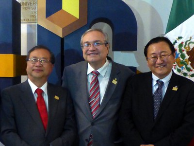 目加田大使、グアナファト大学学長、星野副学長