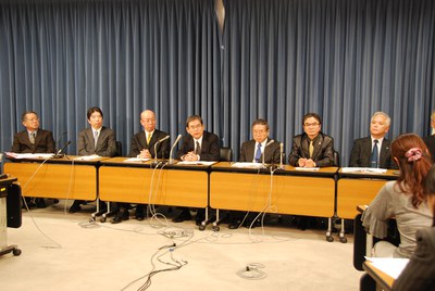 国大協緊急アピール写真