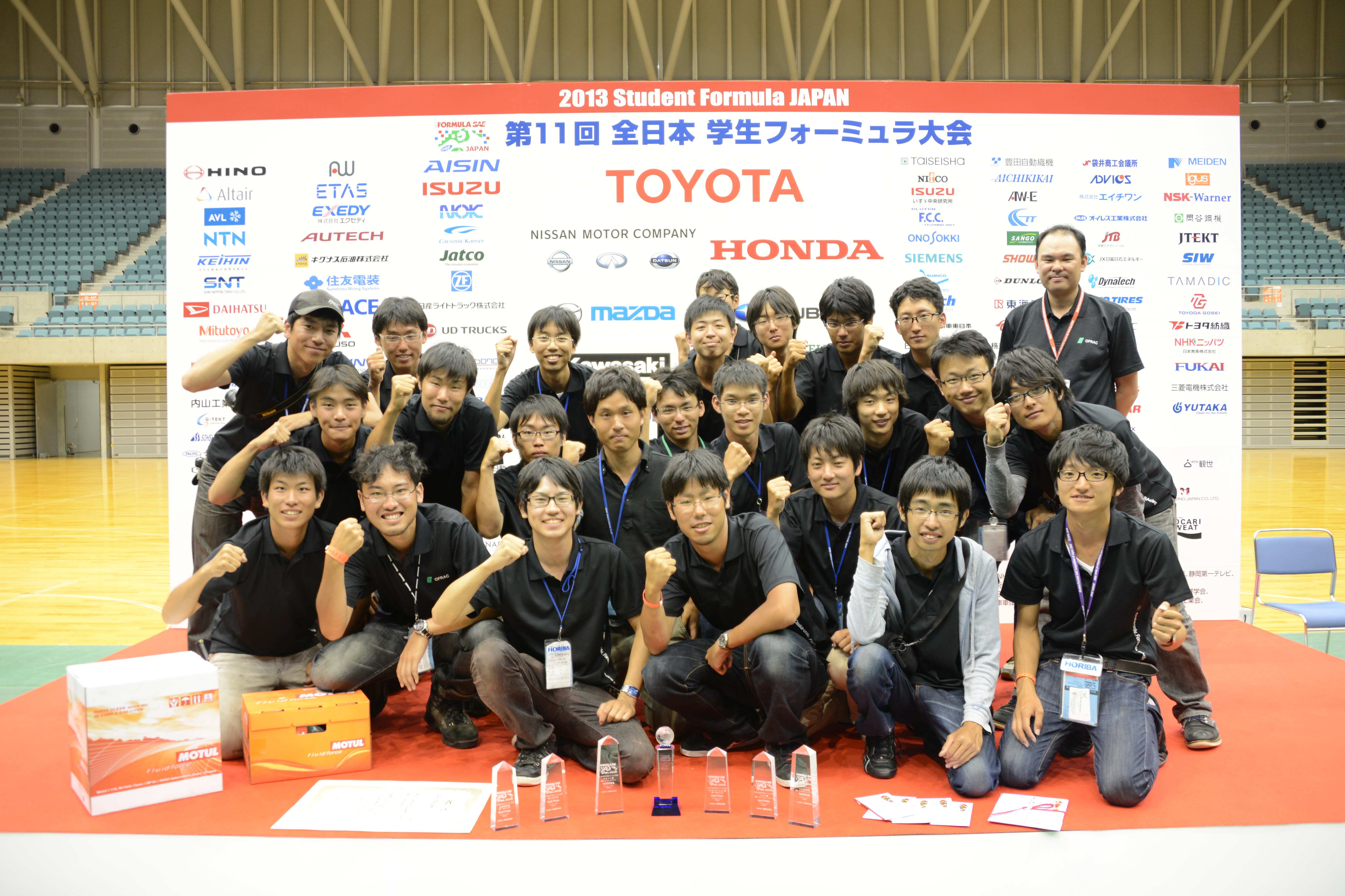 第11回全日本学生フォーミュラ大会で総合2位（大阪大学チーム）