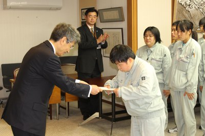 20131021感謝状贈呈