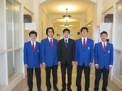 成人式4（所属する男声合唱団のメンバーと）