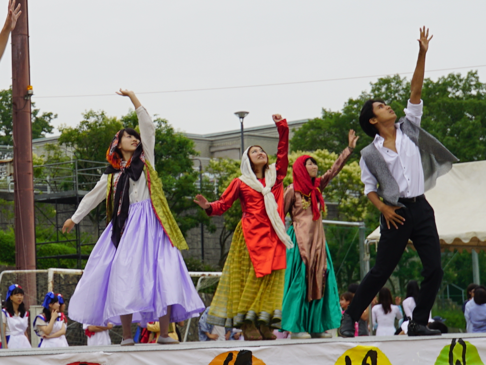 大阪大学夏まつり「キラッとパレット～夏を彩踊（いろど）れ～」を開催