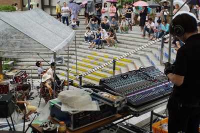 箕面なつま・中庭
