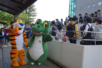 無料朝食・列２