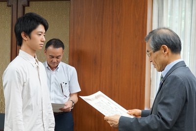 課外活動総長賞（表彰式の様子）