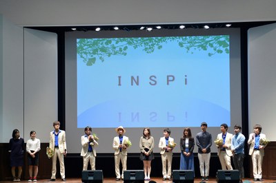 INSPiへサークルの後輩から結成20周年のお祝い