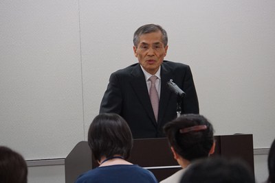 女性（総長差し替え）