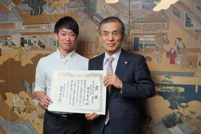 課外活動総長賞・男子学生