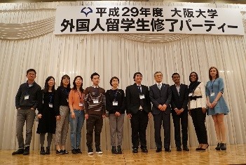 外国人留学生修了パーティーを開催