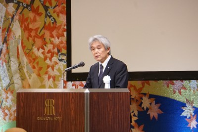 田中研究科長（アップ）