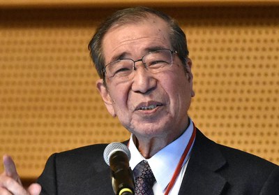 岸本忠三特任教授