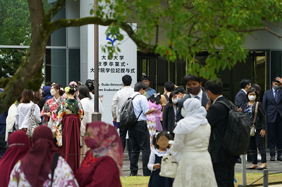 令和4年度 秋季卒業式・大学院学位記授与式を挙行