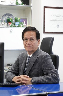 img_prof2 - コピー.jpg