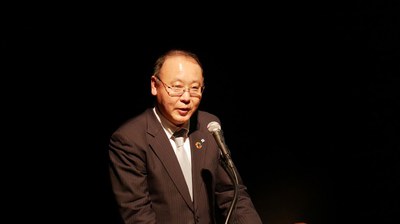 4田中学理事・副学長による閉会挨拶.JPG