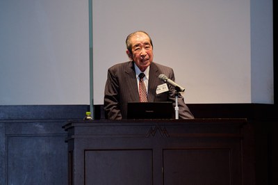 03岸本会長.jpg